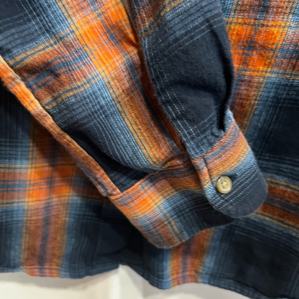 Prana Long Sleeve Button Down Flannel Shirt Navy and Rust Plaid Size M - Picture 5 of 9